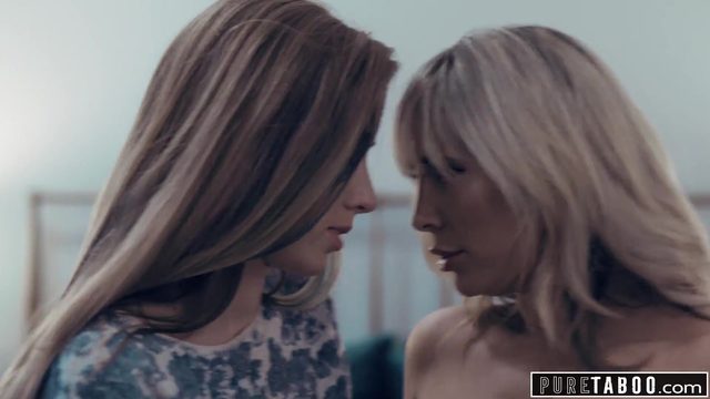 Лесбийский секс и куни мoлoдoй и зрелoй рaзврaтниц