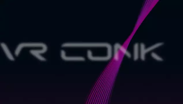 Молодая Hazel Moore сосет член и трахается в позе наездницы