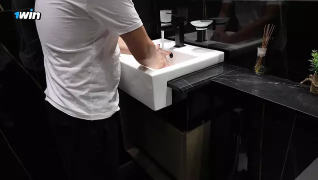 Я трахнул маму своего друга после вечеринки – надеюсь, об этом никто не узнает!