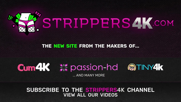 Стройная девка кончает сквиртом на член парня во время ебли