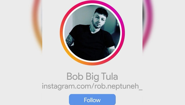 Отчим застал нас за тверком – пришлось сосать втроем, чтобы простил