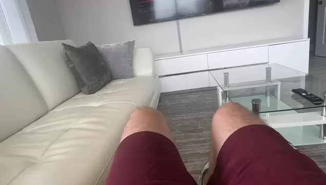 Пухлая сводная сестра приехала к брату, чтобы поебаться по-взрослому