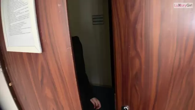 Учительница по русскому языку трахнулась со студентом, когда перешла от теории к практике